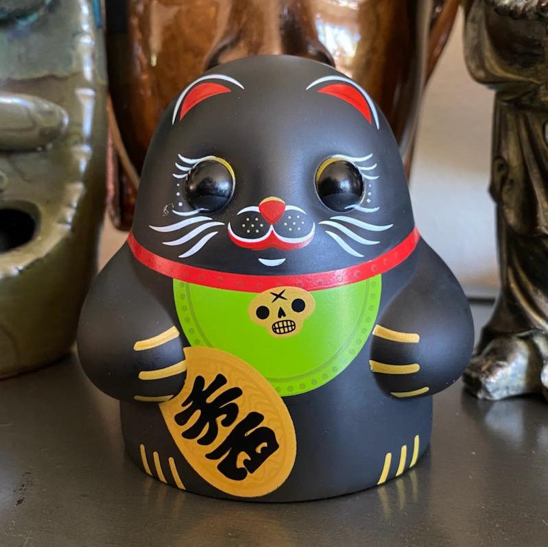 Bimtoy Tiny Ghost Vinyl Figure 3-inch Black Maneki Neko LE300
